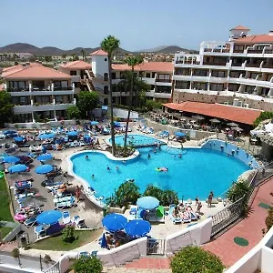 https://golf-mar-sur-5pax.in-canary-islands.com