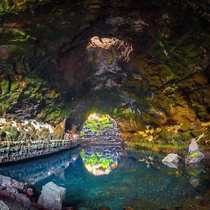 https://apartamento-lory.in-canary-islands.com